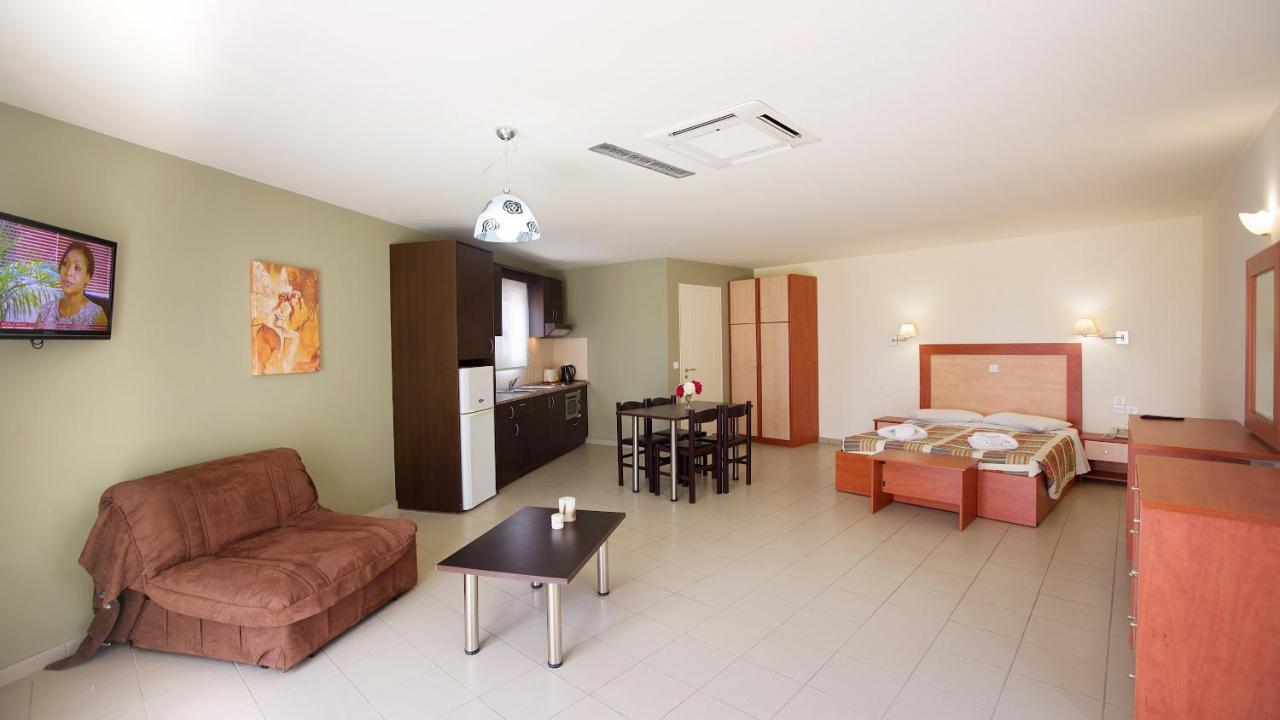 Panorama Resort Finikounta Habitación foto